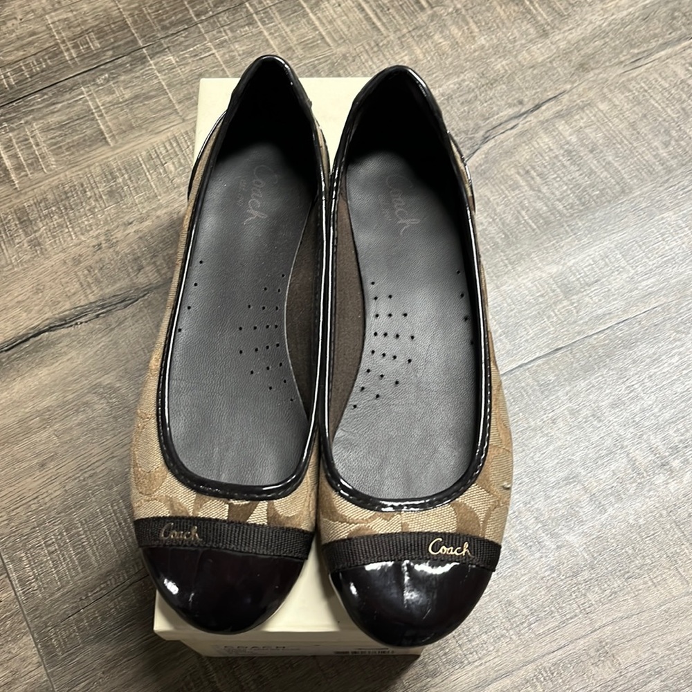 Coach flats khaki 8.5